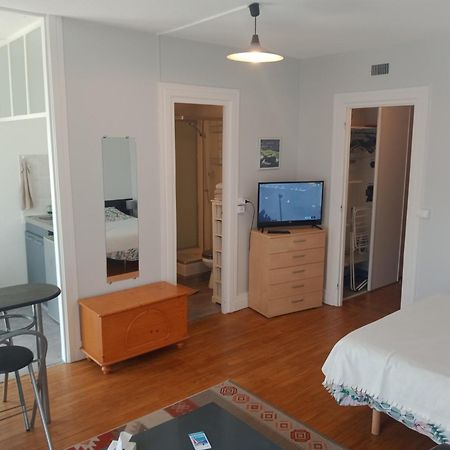 Appartement Perret 105 Rue Victor Hugo, Lumineux, Plein Centre, Parking Prive Arrivee Autonome Tout A Pied El Havre Exterior foto